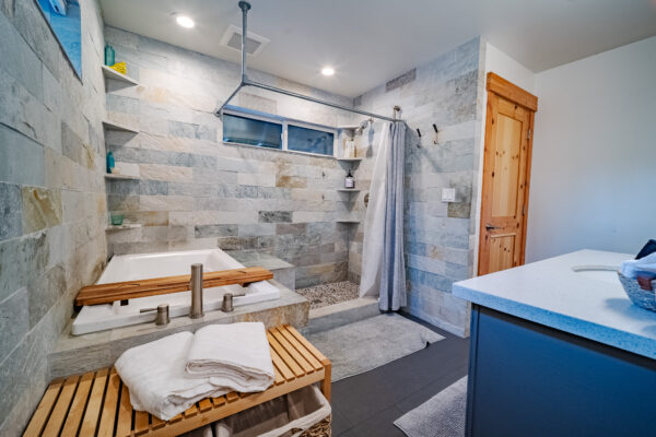 beaumont-basecam-master-bathroom-2
