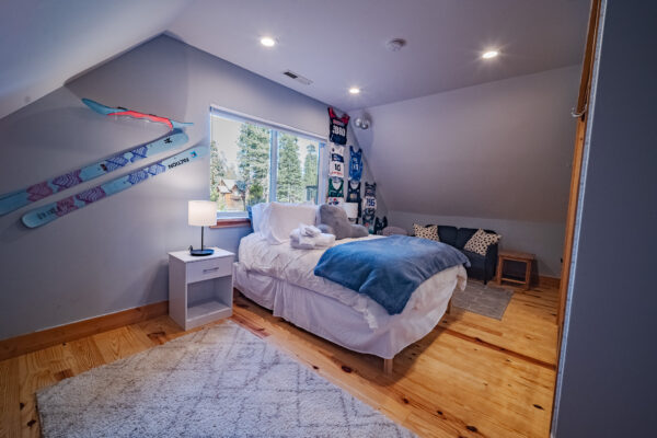 beaumpnt-basecamp-bedroom-1